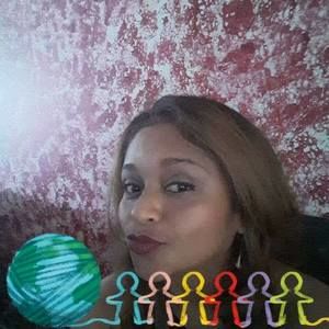 Meet your Posher, Nora